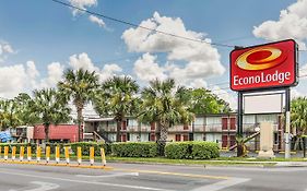 Econo Lodge North